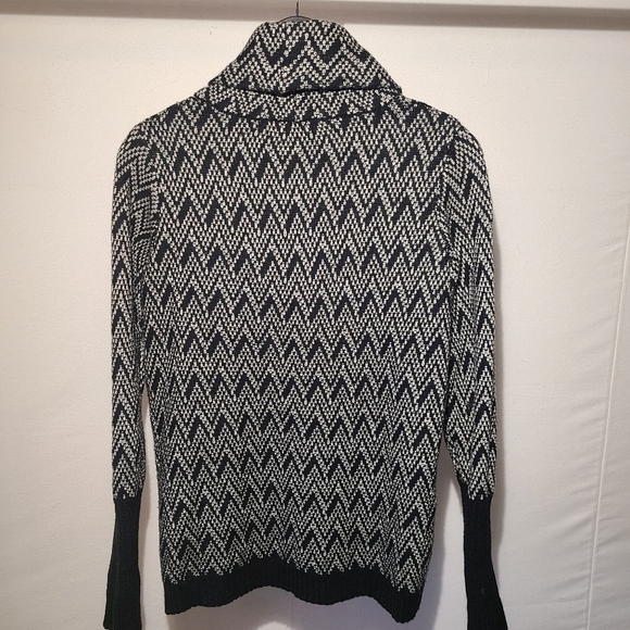 Ellen Tracy Sweater Chevron Knit Long Sleeve Turtleneck Wool Black White, Medium - Picture 4 of 9